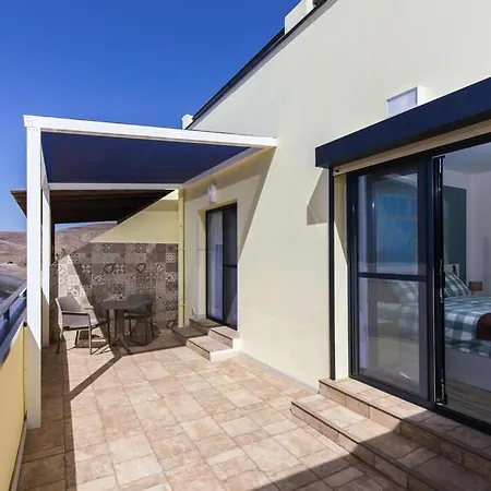 Appartement Apartment In La Lajita With Covered Terrace